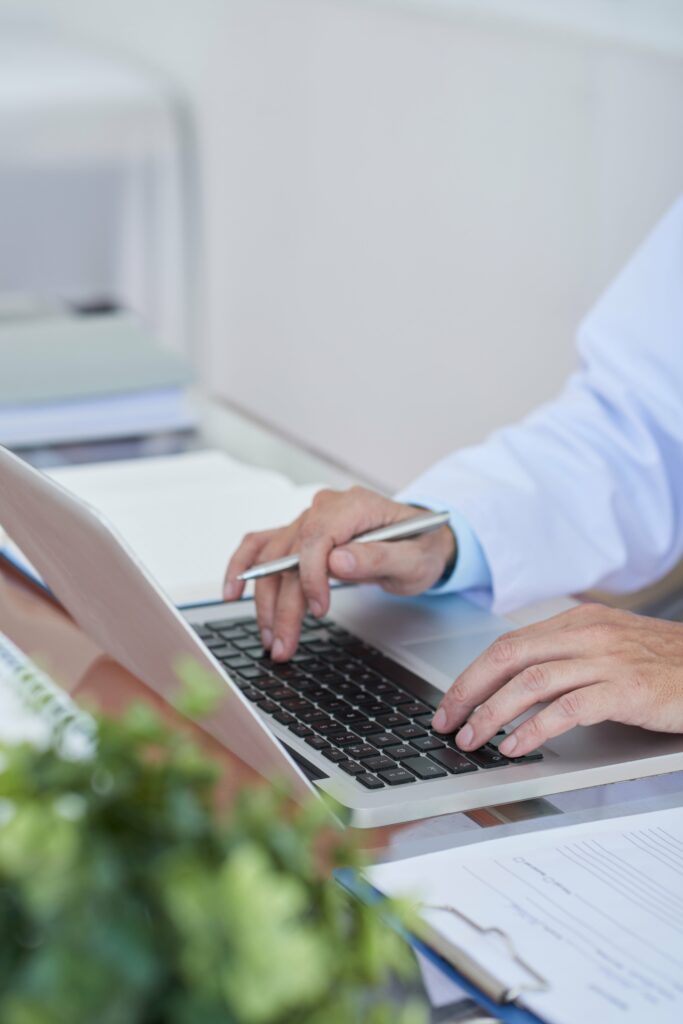 Comment déléguer l’administratif réduit le stress des professionnels de santé ? 5
