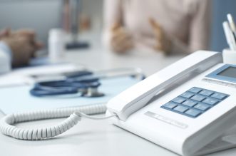 Accueil 13 Jeune médecin libéral : comment gérer vos appels sans être dérangé en consultation?